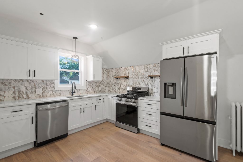 Lincoln Place Residences, Kitchen · unit B