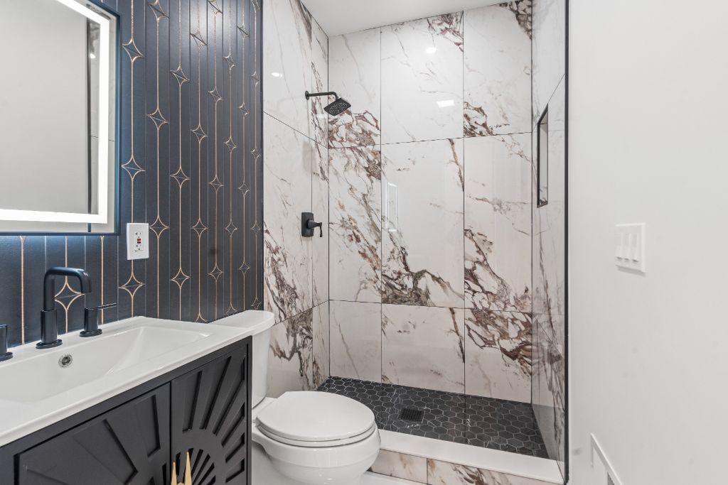Kaufman Residence, Primary bath · marble
